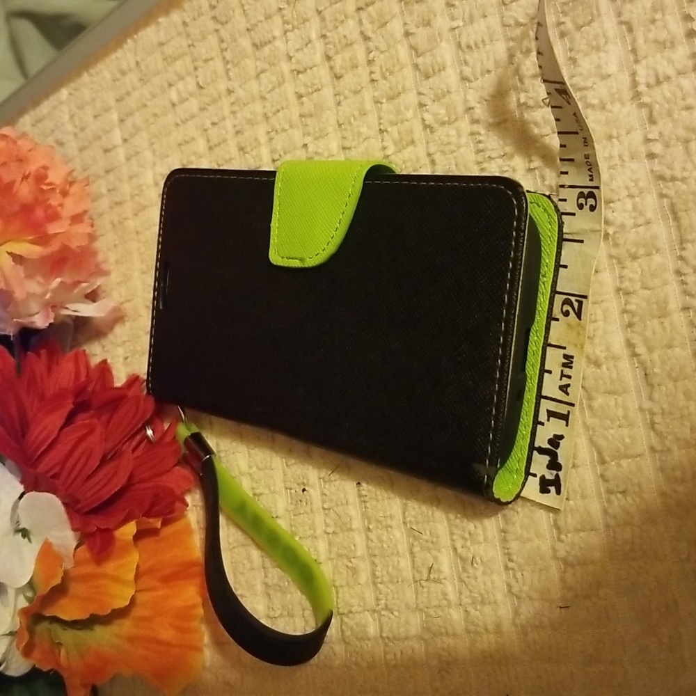 PHONE CASE - Picture 5 of 5